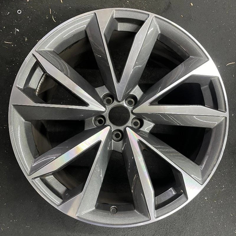 AW12059 Audi SQ7 Charcoal Machined OEM Wheel Rim