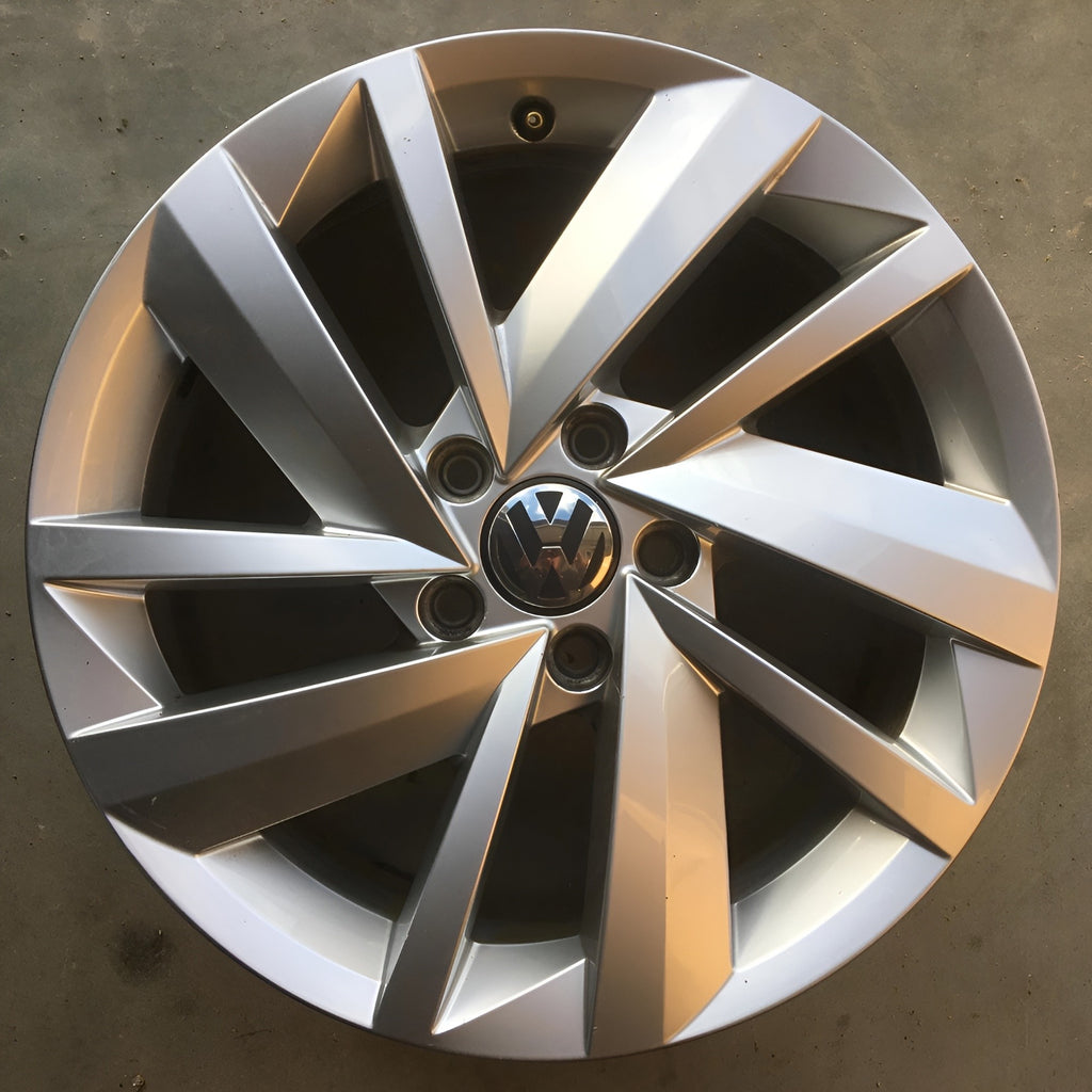 AW70035 Volkswagen Passat Silver Powder Coated OEM Wheel Rim