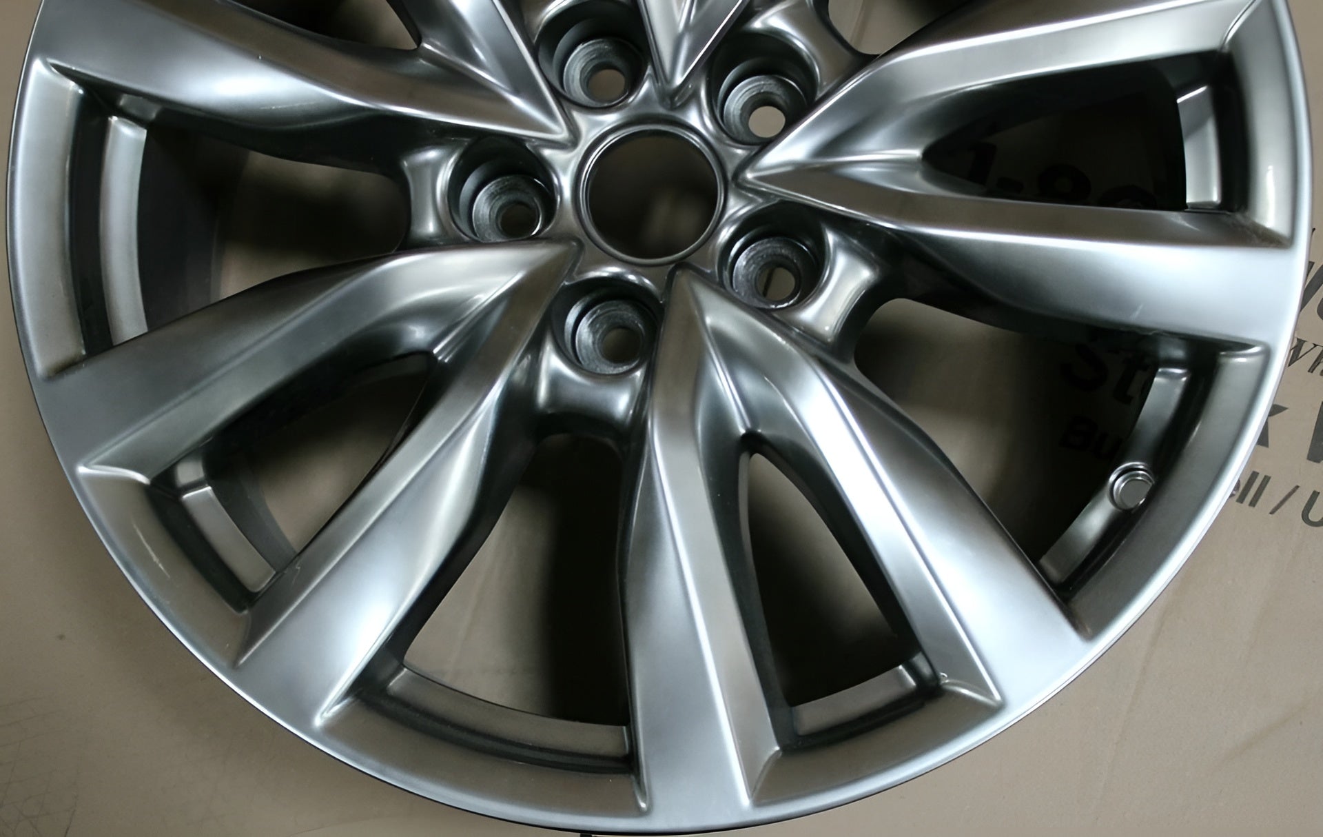 AW64983 Mazda CX-9 Hyper Silver Powder Coated OEM Wheel Rim