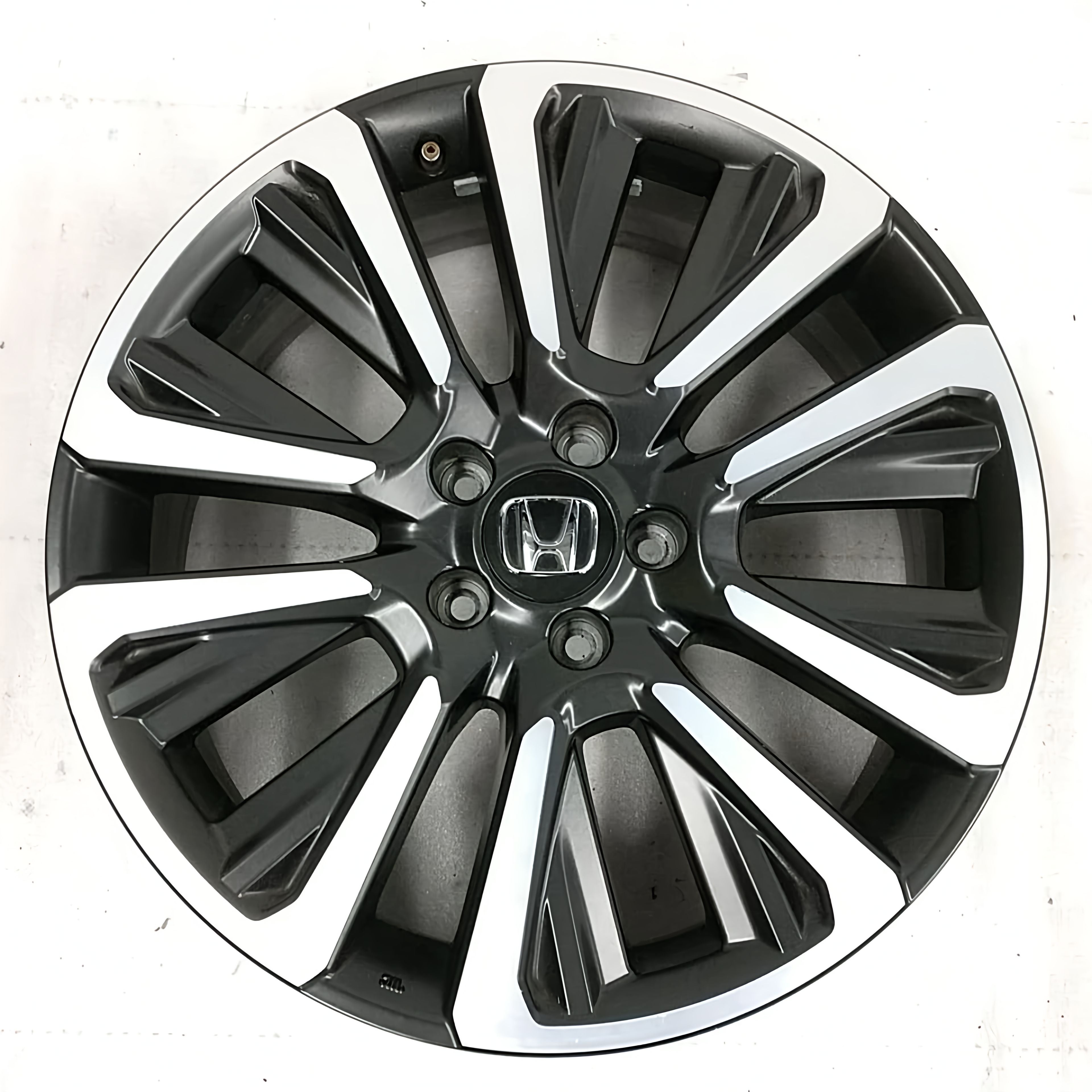 AW64112 Honda CR-V Black Machined OEM Wheel Rim